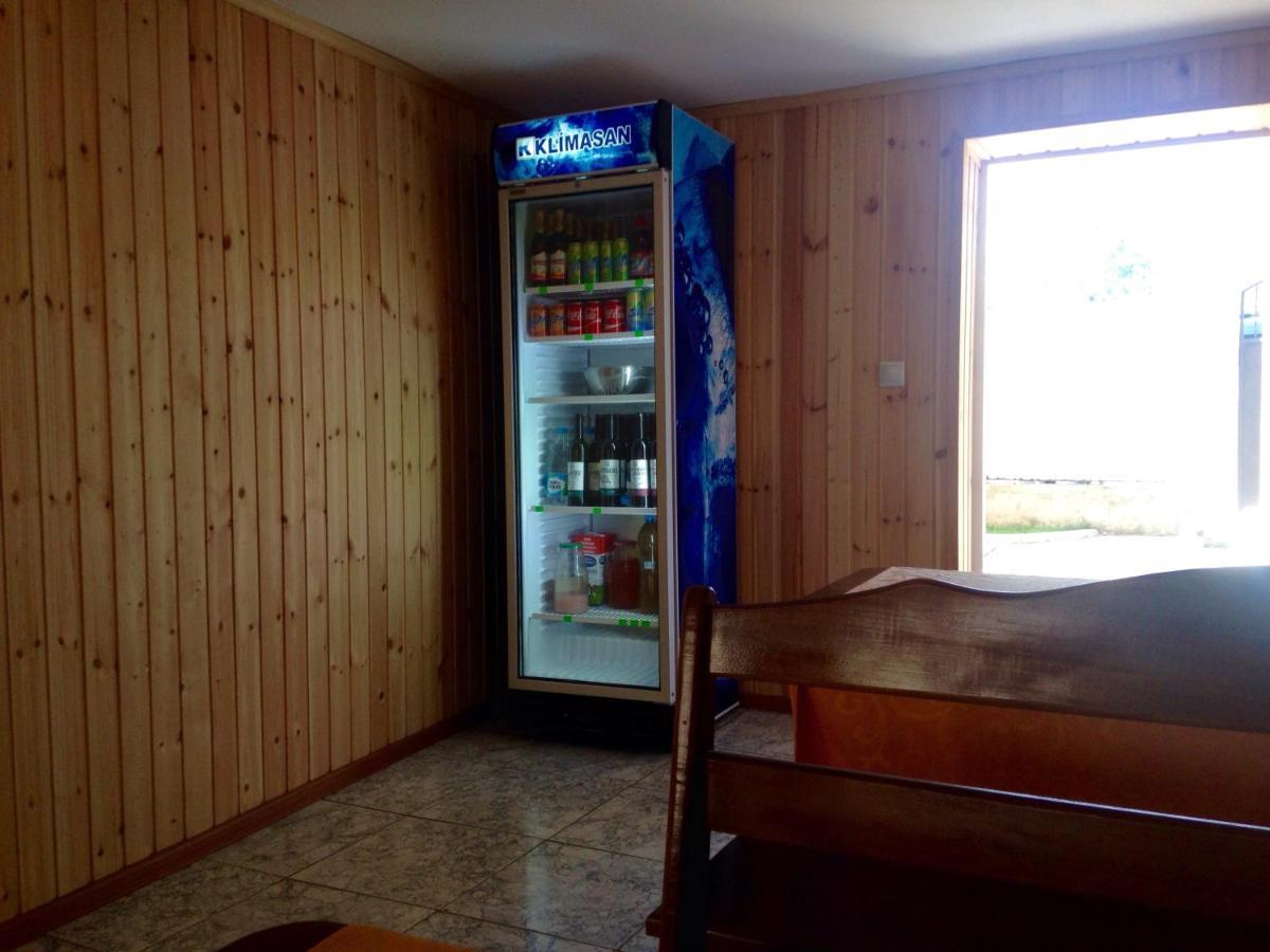 גודאותה Rozalin Guest House מראה חיצוני תמונה